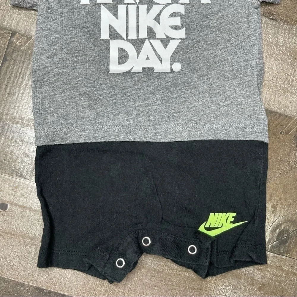 Nike Have A Nice Day Romper size 3 months